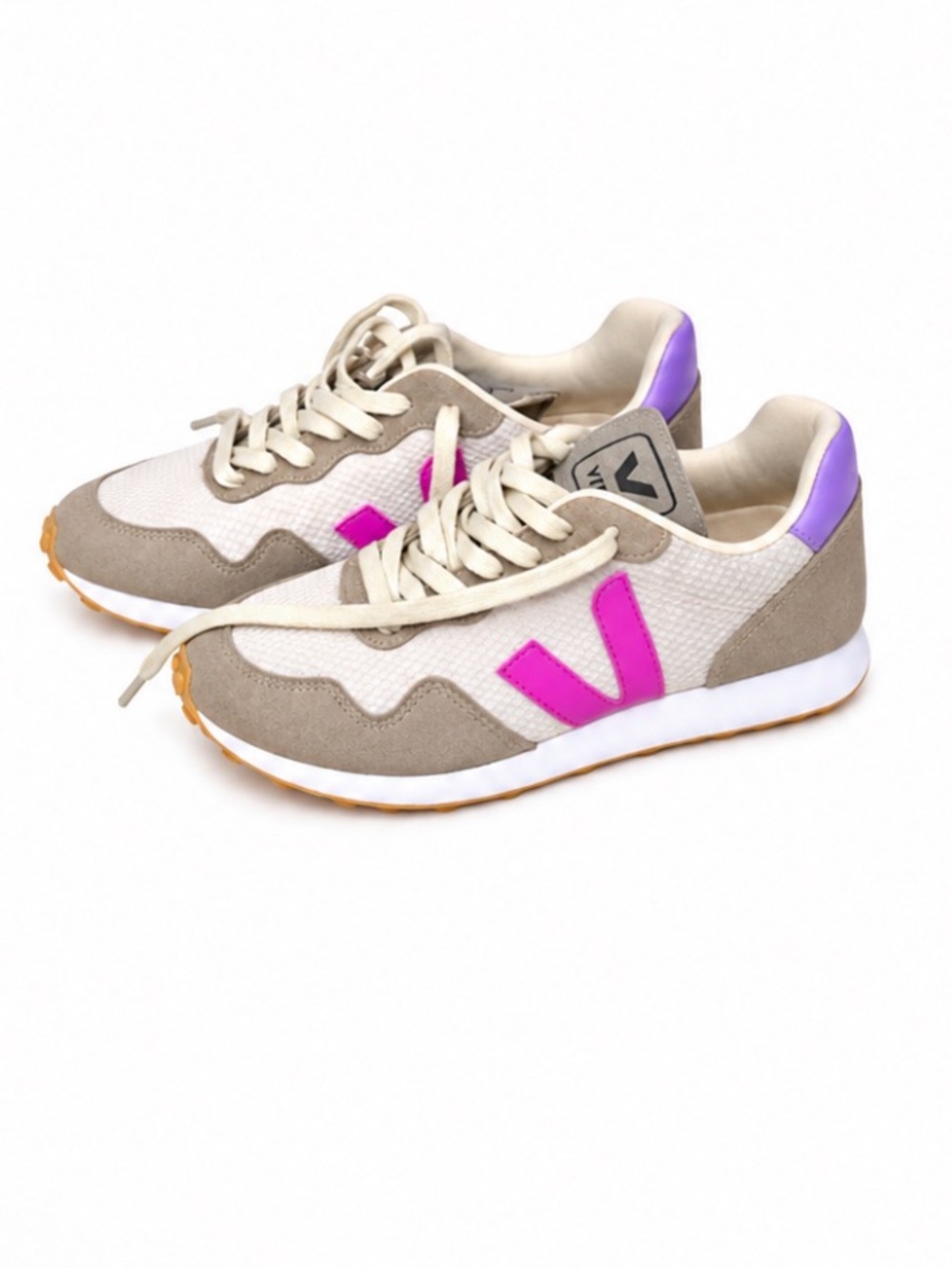 Veja Women's Rio Branco Runner in Beige with Pink Accent Size 6